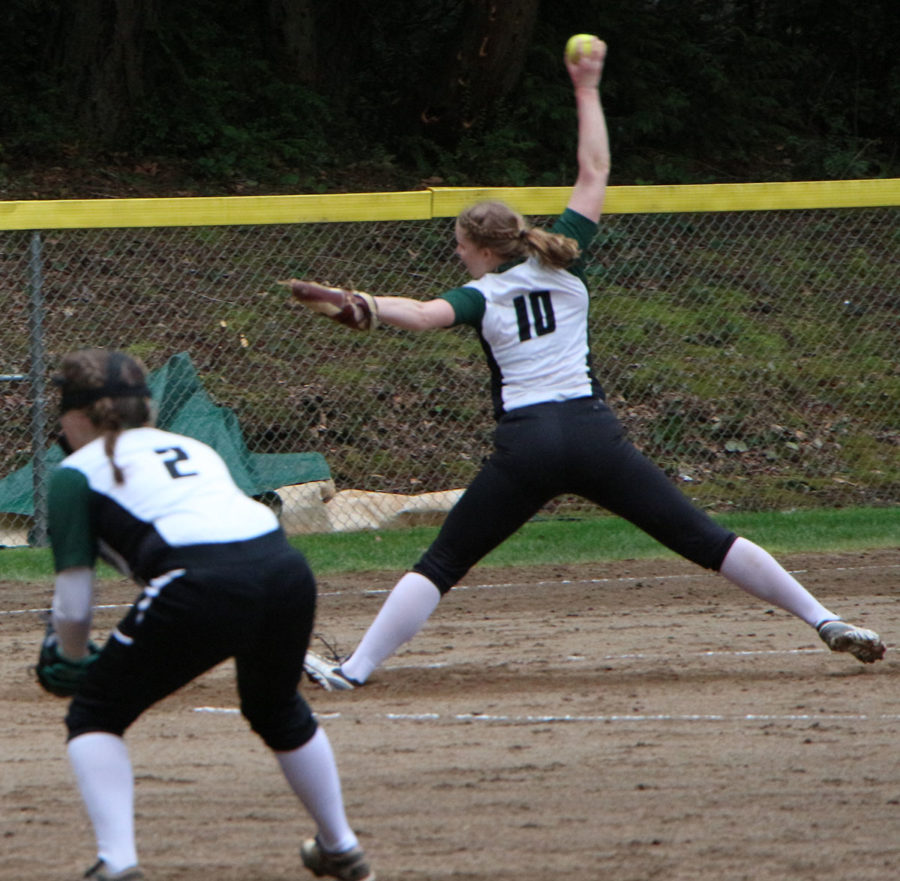 Kirsten Ritchie pitches the ball.
